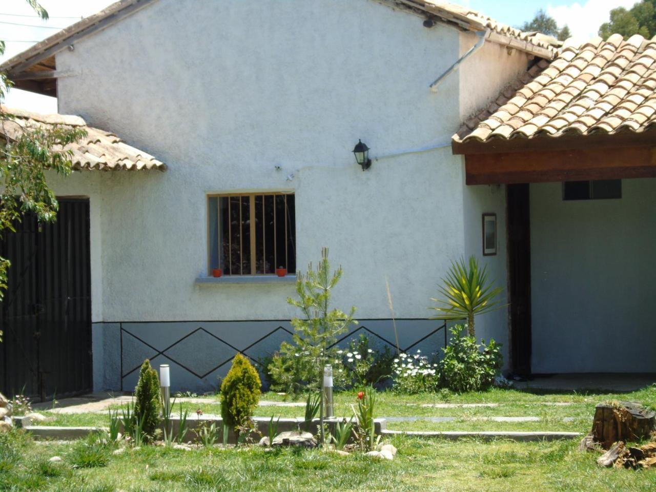 Pousada Villa Huaripampa Хауха Экстерьер фото
