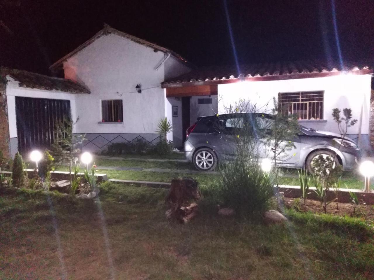 Pousada Villa Huaripampa Хауха Экстерьер фото